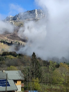 Dpt Savoie (73), à vendre LES DESERTS terrain de 802m2 + permis de construire accordé