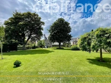 17-room property for sale in the heart of Dol-de-Bretagne (35) - near Saint-Malo