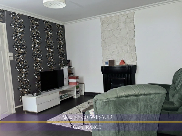 Maison proche d'ERNEE 53500