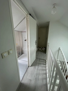 MAISON INDEPENDANDE -  JARDIN 800 m²