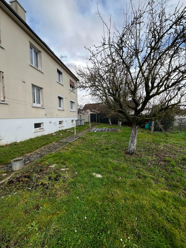 Maison à vendre 4 pièces  (60)
