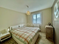 MAISON INDEPENDANDE -  JARDIN 800 m²
