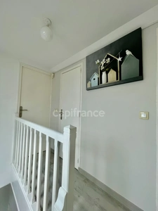 MAISON INDEPENDANDE -  JARDIN 800 m²