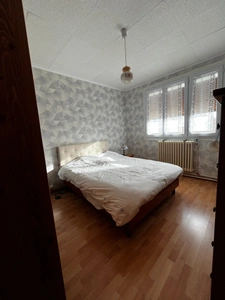 Maison à vendre 6 pièces  (60)