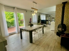 MAISON INDEPENDANDE -  JARDIN 800 m²