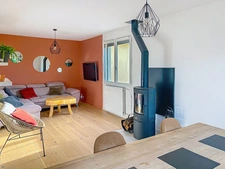 Belle maison familiale 4 ch avec jardin paysager, piscine et grands espaces annexes  (73)