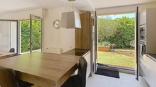 Belle maison familiale 4 ch avec jardin paysager, piscine et grands espaces annexes  (73)