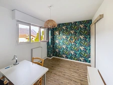 Belle maison familiale 4 ch avec jardin paysager, piscine et grands espaces annexes  (73)