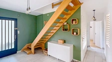 Belle maison familiale 4 ch avec jardin paysager, piscine et grands espaces annexes  (73)