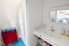 House + two rental apartments with 2455 m2 of land 