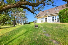 Maison sur sous-sol de 149 m2 avec 1840 m2 de terrain  à FARGES LES CHALON (71)