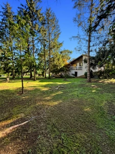 House of 157 m2, swimming pool and land of 3715 m2 in COUCHES (71)