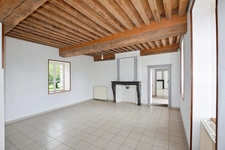 Propriété de 140 m2 à Auxy, avec 1466 m2 de terrain clos.