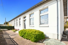 House + two rental apartments with 2455 m2 of land 