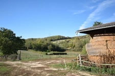 Propriete agricole avec deux maisons, bâtiments et 2,9 hectares de terrain CREOT (71)