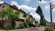 Ensemble de maisons avec 3000 m2 de terrain à Sernin du Plain 