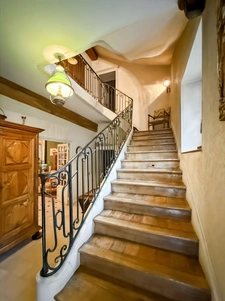 Stone property of 252 m2, with outbuildings, in COUCHES with 1186 m2 of land.