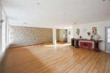 Renovated property of 324 m2 with land in COUCHES (71)