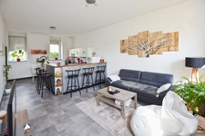 House + two rental apartments with 2455 m2 of land 