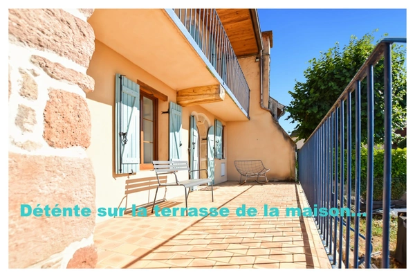 Maison de 130 m2 avec terrain de 1331 m2 à ESSERTENNE (71)
