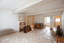 Ancienne ferme de 87 m2 à rénover avec dépendances à Collonge la Madeleine (71)