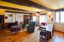 Maison SAINT MAURICE LES COUCHES de 75m2 avec cour