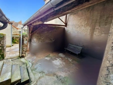 House on Couches of 195 m2 with courtyard and commercial premises