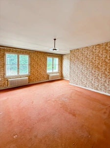 145m2 house with land in the center of Le Creusot