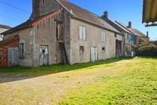Ancienne ferme de 87 m2 à rénover avec dépendances à Collonge la Madeleine (71)