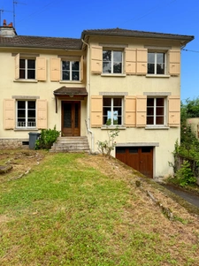 145m2 house with land in the center of Le Creusot