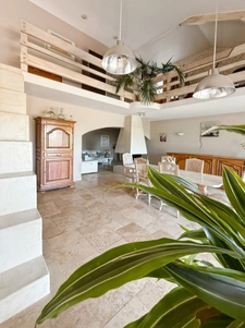 House of 157 m2, swimming pool and land of 3715 m2 in COUCHES (71)