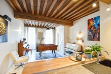 Old house of 201 m2 with land, in COUCHES (71)