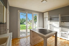 Maison sur sous-sol de 149 m2 avec 1840 m2 de terrain  à FARGES LES CHALON (71)