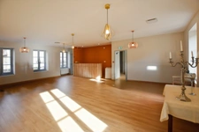 Renovated property of 324 m2 with land in COUCHES (71)