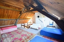 House SAINT MAURICE LES COUCHES of 75m2 with courtyard