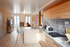 Renovated property of 324 m2 with land in COUCHES (71)
