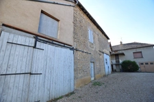 Propriete agricole avec deux maisons, bâtiments et 2,9 hectares de terrain CREOT (71)