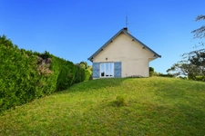 Maison sur sous-sol de 149 m2 avec 1840 m2 de terrain  à FARGES LES CHALON (71)
