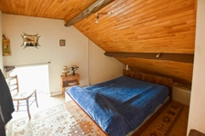 House SAINT MAURICE LES COUCHES of 75m2 with courtyard