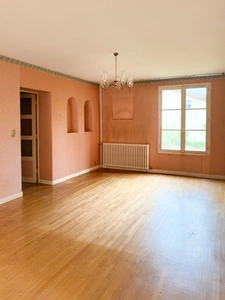 145m2 house with land in the center of Le Creusot