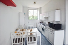 House + two rental apartments with 2455 m2 of land 