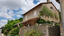 Ensemble de maisons avec 3000 m2 de terrain à Sernin du Plain 