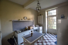 Stone property of 252 m2, with outbuildings, in COUCHES with 1186 m2 of land.