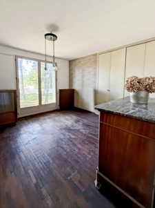 House of 157 m2, swimming pool and land of 3715 m2 in COUCHES (71)