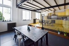 House + two rental apartments with 2455 m2 of land 