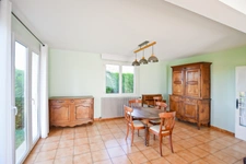 Maison sur sous-sol de 149 m2 avec 1840 m2 de terrain  à FARGES LES CHALON (71)