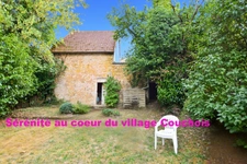 Old house of 201 m2 with land, in COUCHES (71)
