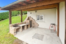 House + two rental apartments with 2455 m2 of land 