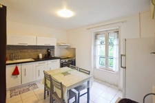 Ensemble de maisons avec 3000 m2 de terrain à Sernin du Plain 