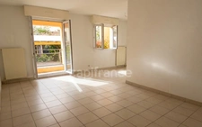 Appartement T3 lumineux à vendre avec Balcon & Garage – Île de Nantes (Quartier Beaulieu / Crapa)
